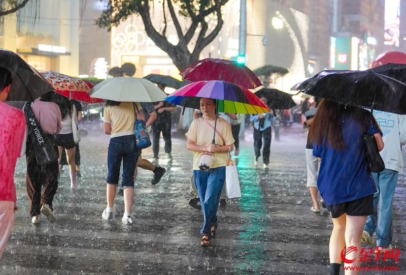 广东风雨天气或4月2日夜间重启，各地需继续做好强对流和强降水天气的防御工作