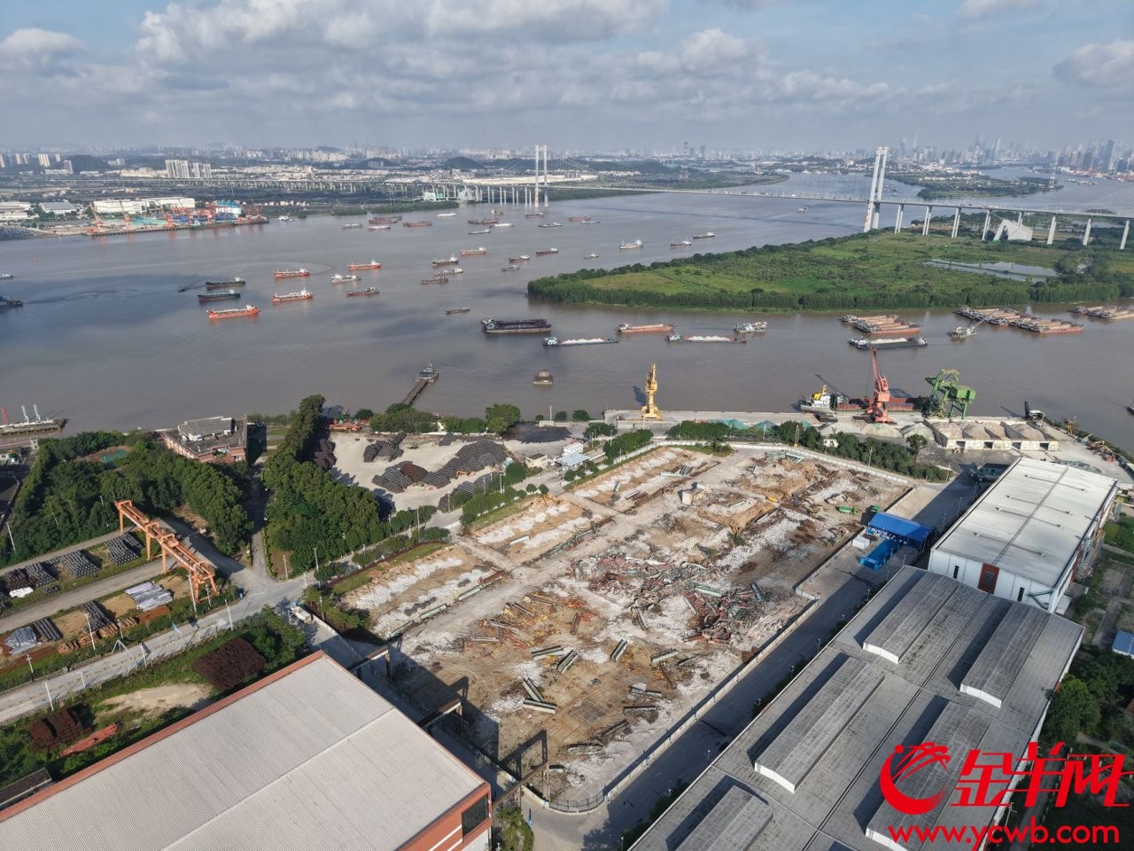  广州航天小镇位于黄埔区西基岛，将分期建设