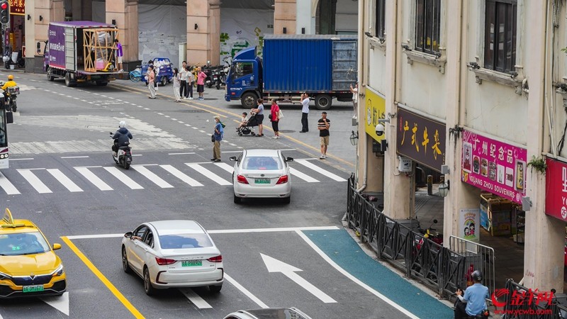 文明路道路修复后 文明路道路修复后