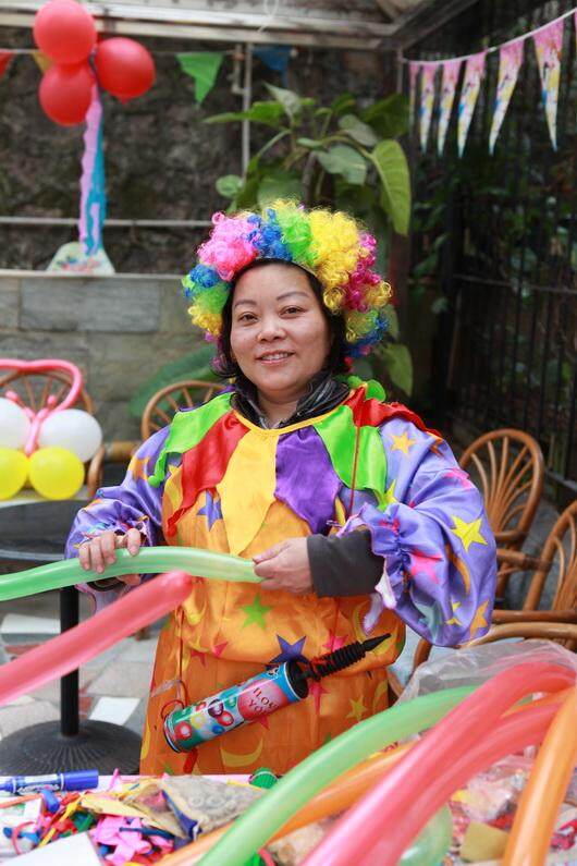 2010年深圳蛇口，工作中的刘志奇