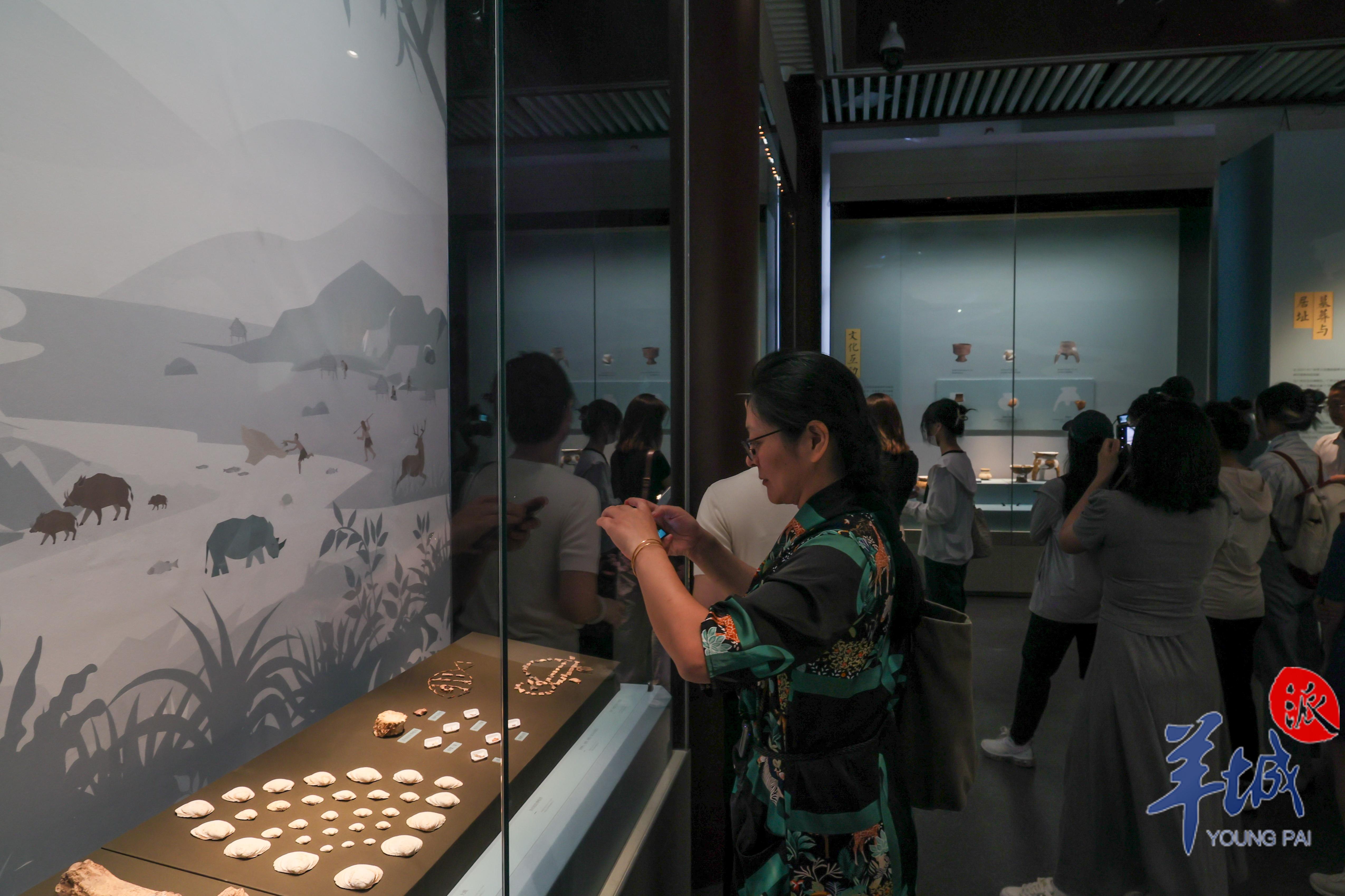 南汉二陵博物馆展出的“寻迹羊城”系列原创性考古新发现展览现场 羊城晚报记者 刘畅 摄