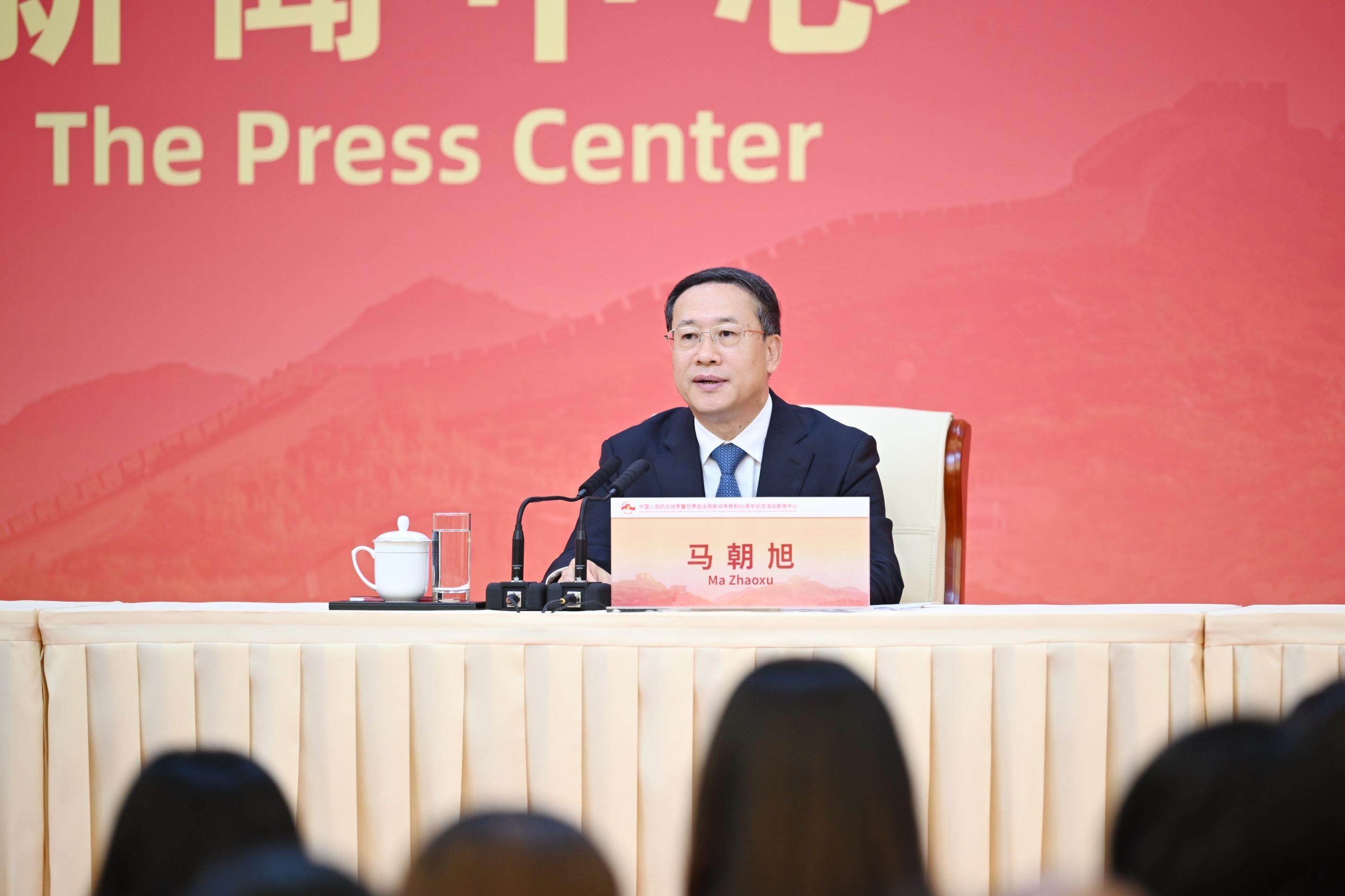 外交部副部长马朝旭回答记者提问。羊城晚报记者 周巍 摄