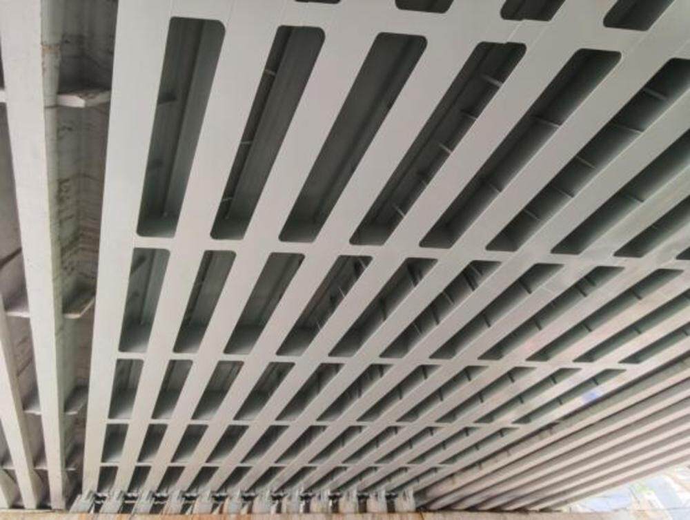 德坭立交桥底部(新建后) 德坭立交桥底部(新建后)