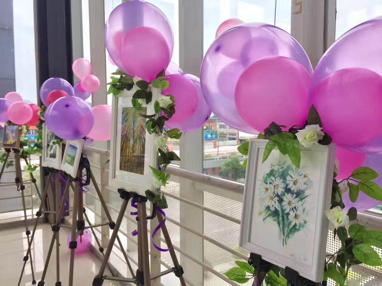 医院为红梅办的画展