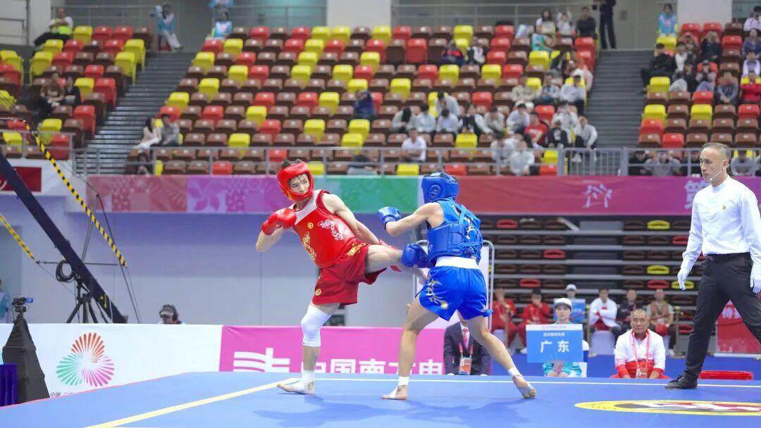  王艺霖（红方）在激战中