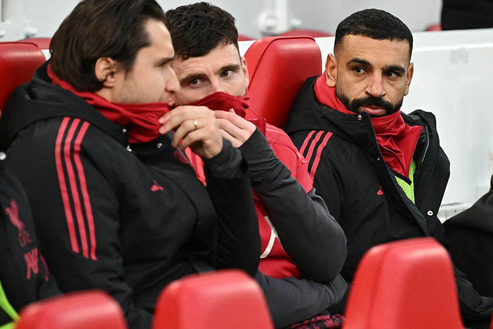 萨拉赫(右一)在利物浦肯不肯接受时不时打替补的角色? 萨拉赫(右一)在利物浦肯不肯接受时不时打替补的角色?