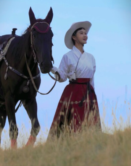  贺娇龙 视频截图