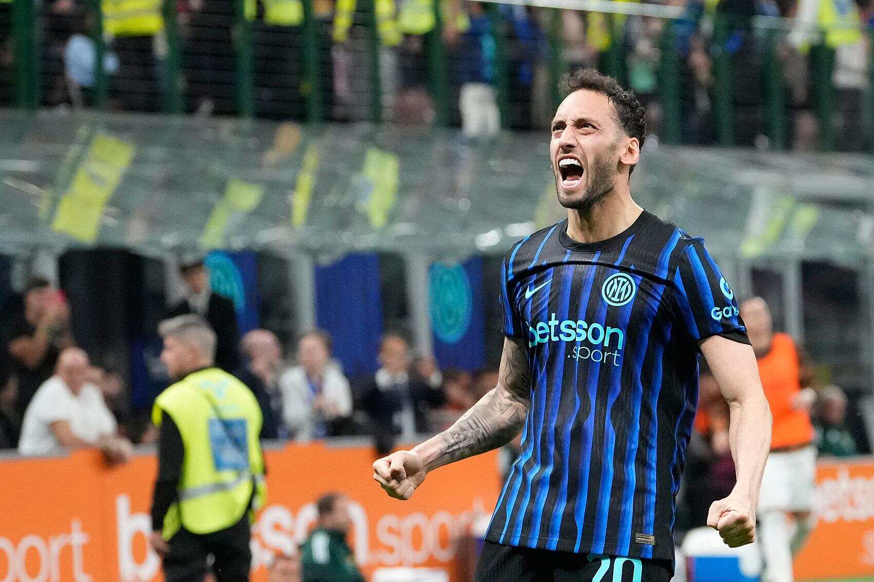  土耳其中场国脚恰尔汗奥卢传射建功