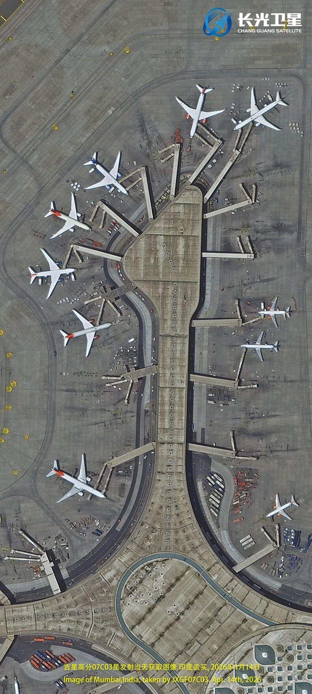 发射当天即传回印度孟买的图像 发射当天即传回印度孟买的图像