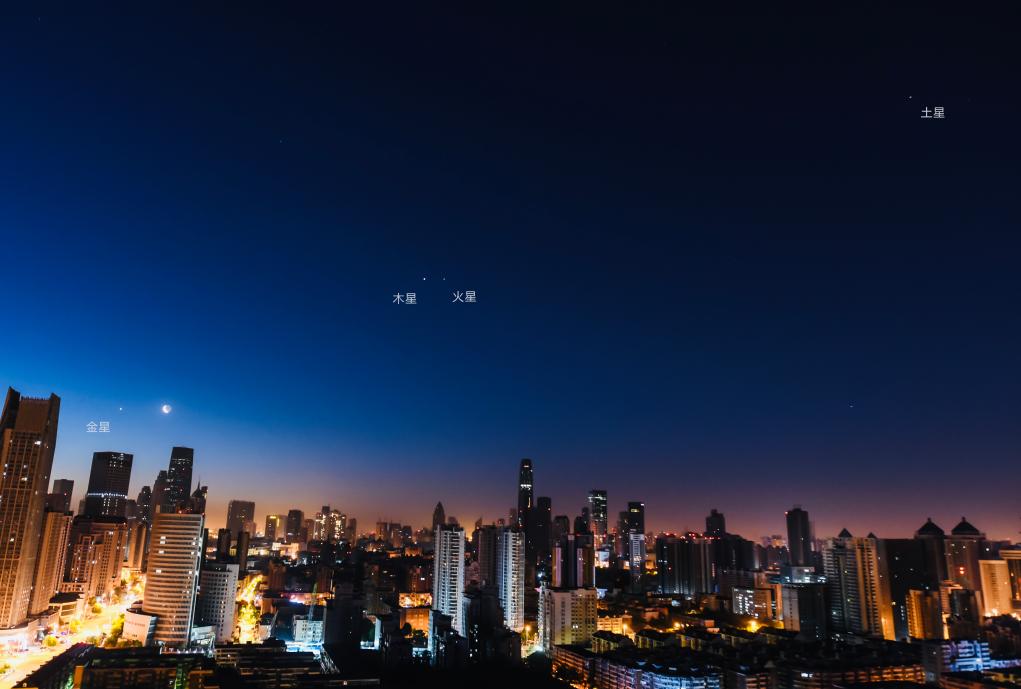 2022年5月27日，在天津市南开区拍摄的行星相聚。（杨婧 摄）