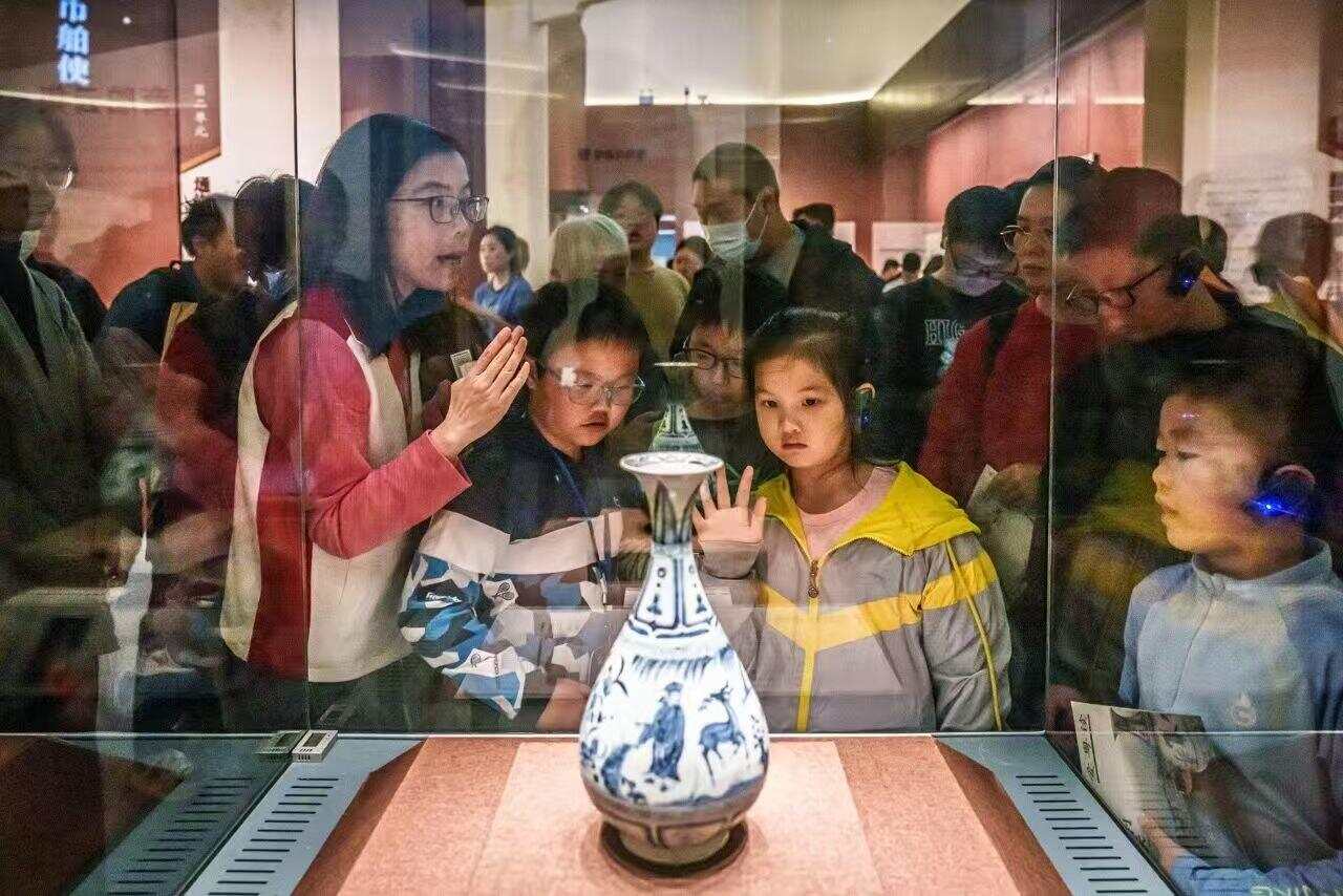 观众看展 观众看展